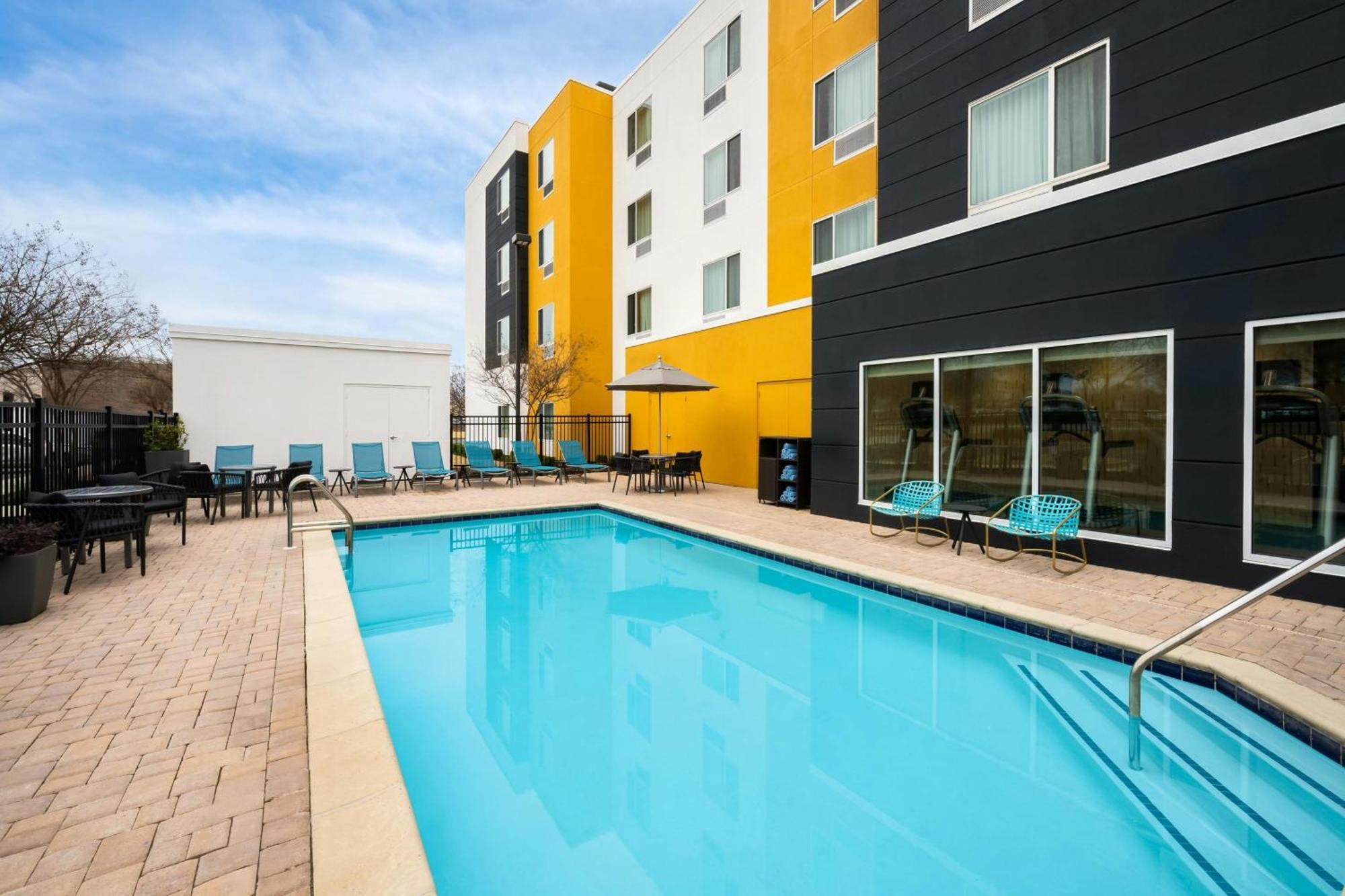 Towneplace Suites By Marriott Montgomery Eastchase Экстерьер фото