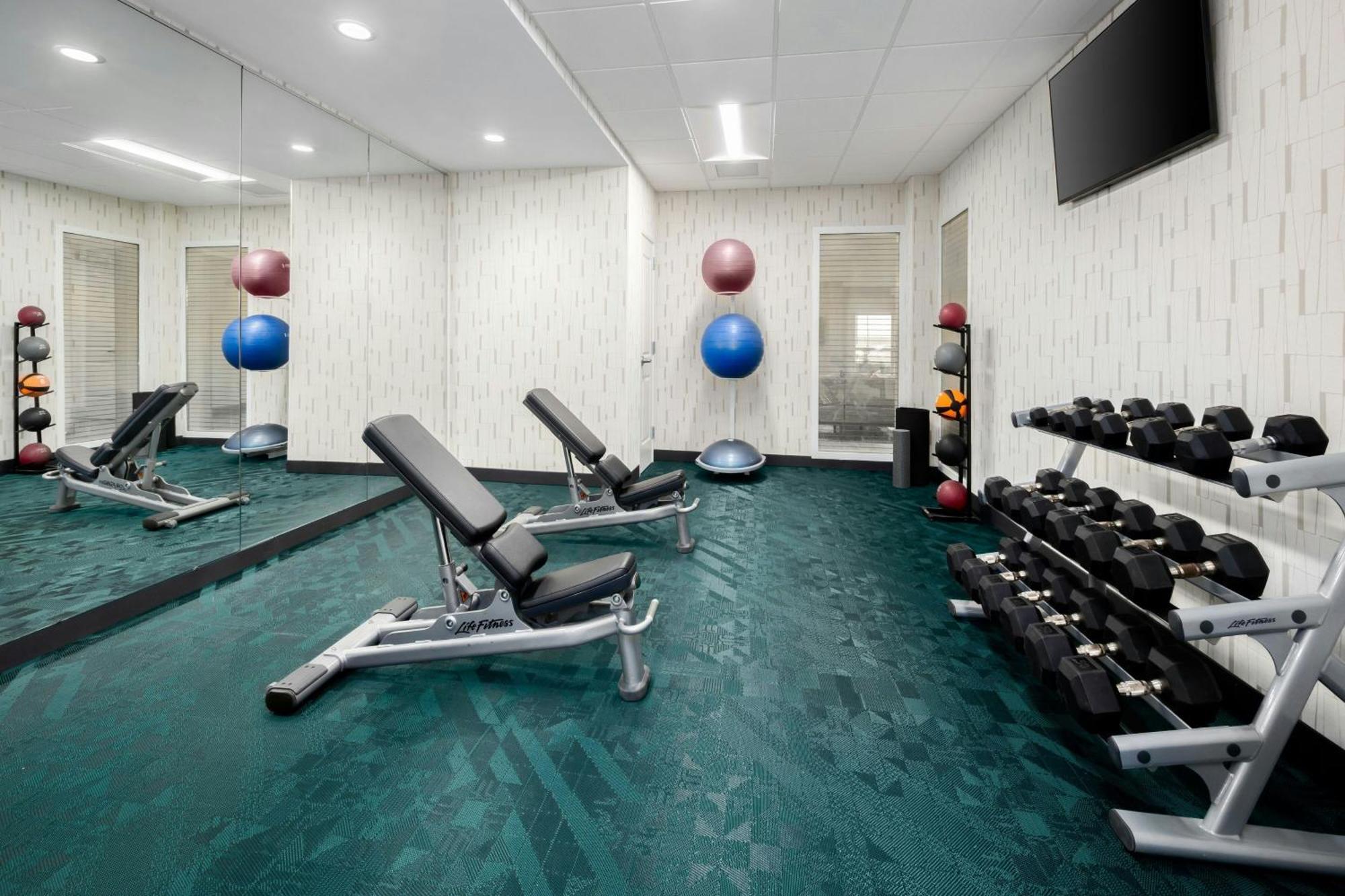 Towneplace Suites By Marriott Montgomery Eastchase Экстерьер фото