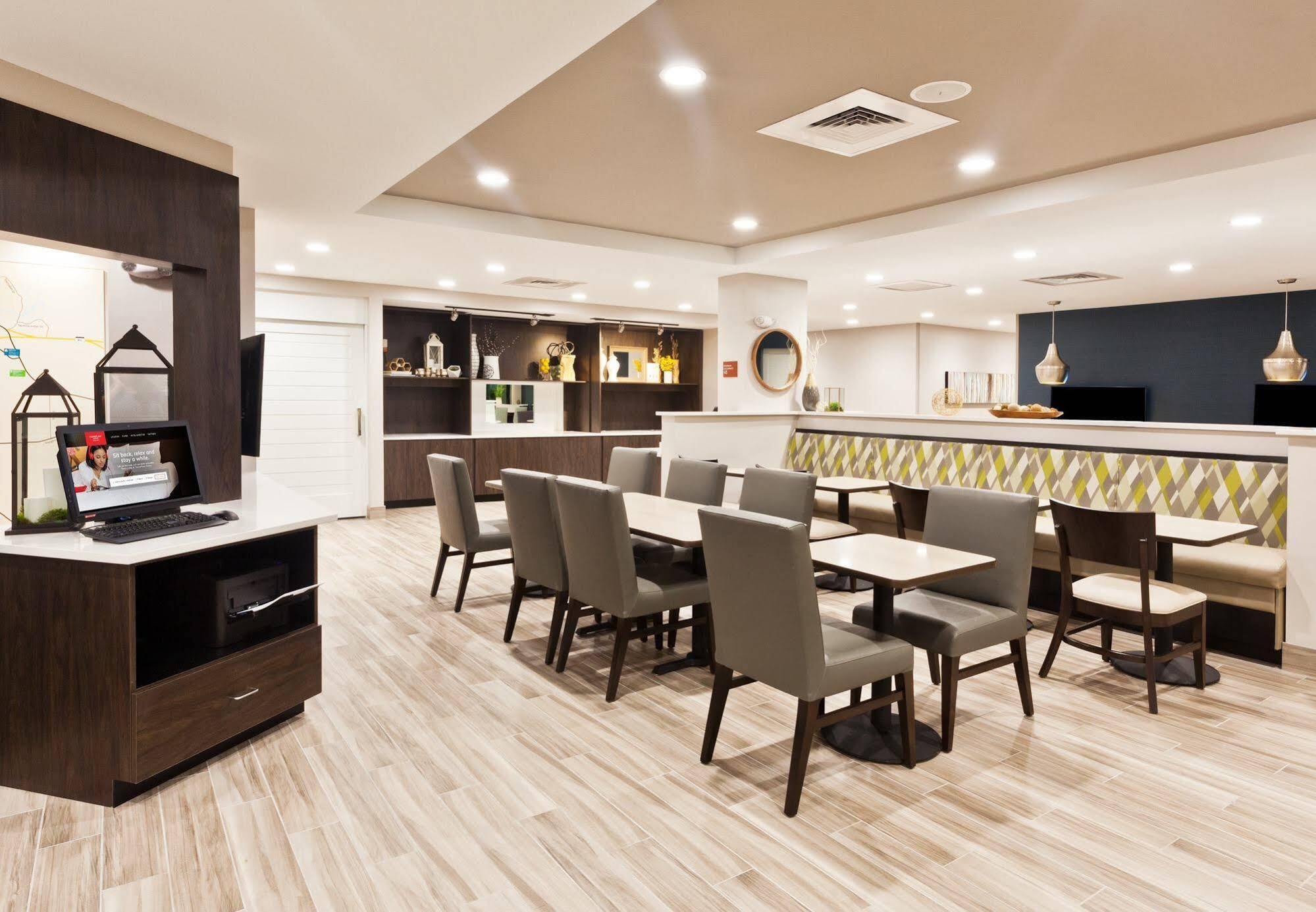 Towneplace Suites By Marriott Montgomery Eastchase Экстерьер фото